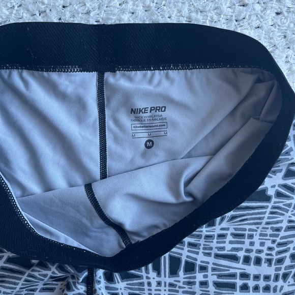 Nike Pro Cool Shorts | M - Picture 3 of 6